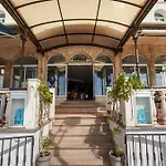 Hotel Altaia 3*
